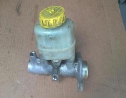 Цилиндр тормозной главный для NISSAN ALMERA (N15) 1995-2000  запчасти бу