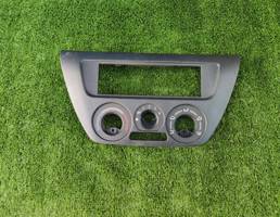 Консоль торпедо (ценральная) для MITSUBISHI LANCER (CS) 2003-2008  запчасти бу