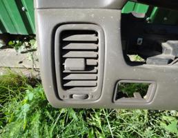 Дефлектор воздушный для NISSAN MAXIMA (A32) 1994-2000  запчасти бу