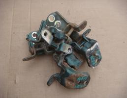 Петля двери задней правой (верхняя) для NISSAN ALMERA (N15) 1995-2000  запчасти бу