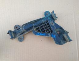 Кронштейн заднего бампера правый для AUDI 100 (45) 1991-1994  запчасти бу