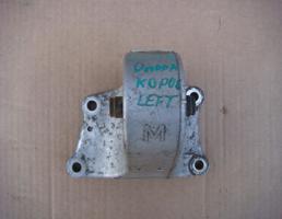 Опора двигателя левая для NISSAN MAXIMA (A33) 1999-2006  запчасти бу