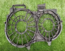 Диффузор вентилятора для AUDI A4 (B6) 2000-2004  запчасти бу