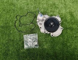 Насос водяной (помпа) для JEEP GRAND CHEROKEE (WK2) 2010-  запчасти бу