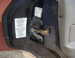 Замок двери задней левой для FORD FOCUS I 1998-2004  запчасти бу