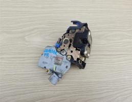 Замок двери передней правой для NISSAN MAXIMA (A33) 1999-2006  запчасти бу