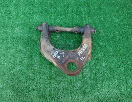 Рычаг передний левый для MITSUBISHI PAJERO 1982-1990  запчасти бу