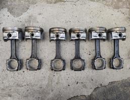 Поршень с шатуном для JEEP GRAND CHEROKEE (ZJ) 1993-1998  запчасти бу