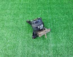 Опора двигателя правая для TOYOTA CARINA E 1992-1997  запчасти бу