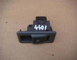 Кнопка стеклоподъёмника для MITSUBISHI PAJERO/MONTERO (V1,V2,V3,V4) 1990-1997  запчасти бу