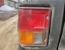 Фонарь задний левый для MITSUBISHI PAJERO 1982-1990  запчасти бу