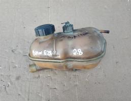Бачок расширительный для BMW 5 (E28) 1981-1988  запчасти бу