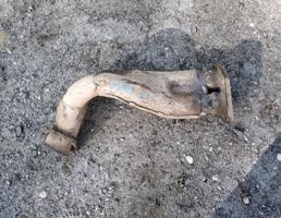 Труба приемная глушителя для AUDI 100 (44) 1983-1991  запчасти бу