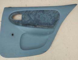 Обшивка двери задней правой для RENAULT MEGAN 1996-1999  запчасти бу