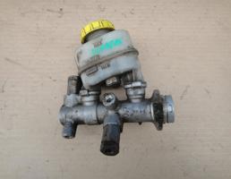 Цилиндр тормозной главный для NISSAN MAXIMA (A32) 1994-2000  запчасти бу