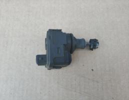 Моторчик (привод) корректора фар для NISSAN TERRANO II (R20) 1993-2004  запчасти бу