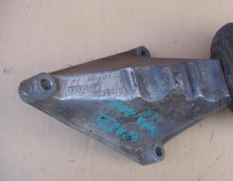 Кронштейн двигателя левый для AUDI A8 (D2) 1994-2003  запчасти бу