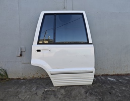 Дверь задняя правая для JEEP GRAND CHEROKEE (ZJ) 1993-1998  запчасти бу