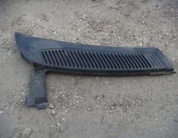 Накладка стеклоочистителя (жабо) для RENAULT MEGAN 1996-1999  запчасти бу