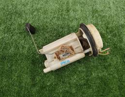 Насос топливный (бензонасос) для PEUGEOT 406 1995-1999  запчасти бу