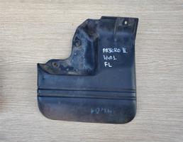 Брызговик передний левый для MITSUBISHI PAJERO/MONTERO (V1,V2,V3,V4) 1990-1997  запчасти бу
