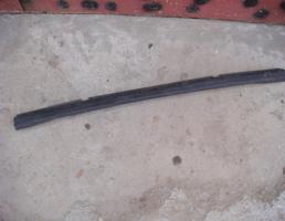 Уплотнитель капота для JEEP GRAND CHEROKEE (ZJ) 1993-1998  запчасти бу