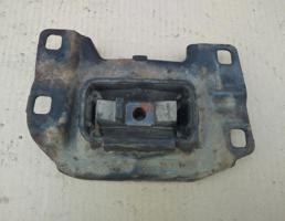 Опора КПП для MAZDA 3 (BK) 2003-2009  запчасти бу