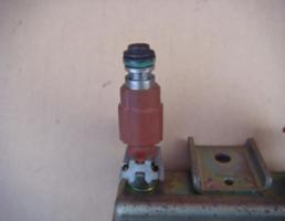 Форсунка топливная для NISSAN WINGROAD/AD (Y11) 1999-2008  запчасти бу