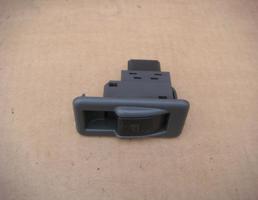 Кнопка стеклоподъёмника для MITSUBISHI PAJERO/MONTERO (V1,V2,V3,V4) 1990-1997  запчасти бу