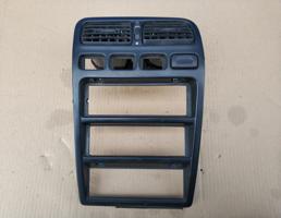 Консоль торпедо (ценральная) для NISSAN PRIMERA (P10) 1990-1996  запчасти бу