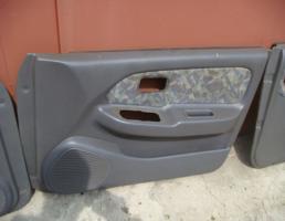 Обшивка двери передней правой для NISSAN ALMERA (N15) 1995-2000  запчасти бу