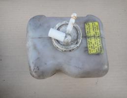 Бачок расширительный для MITSUBISHI PAJERO/MONTERO (V1,V2,V3,V4) 1990-1997  запчасти бу