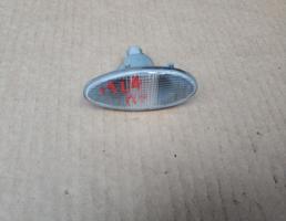 Повторитель поворота для MITSUBISHI LANCER (CS) 2003-2008  запчасти бу