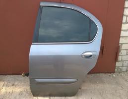 Дверь задняя левая для NISSAN MAXIMA (A33) 1999-2006  запчасти бу