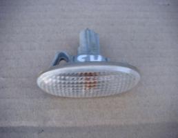 Повторитель поворота для MAZDA 3 (BK) 2003-2009  запчасти бу