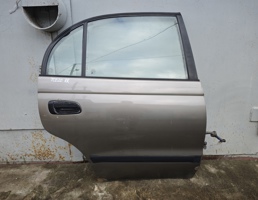 Дверь задняя правая для TOYOTA CARINA E 1992-1997  запчасти бу