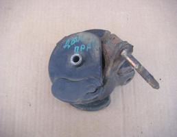 Опора двигателя правая для NISSAN MAXIMA (A33) 1999-2006  запчасти бу