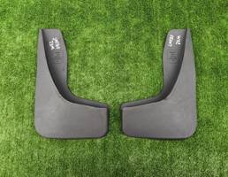 Брызговик передний для JEEP GRAND CHEROKEE (WK2) 2010-  запчасти бу