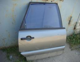 Дверь задняя правая для AUDI 100 (44) 1983-1991  запчасти бу