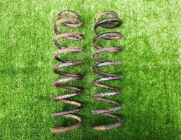 Пружина передняя для JEEP GRAND CHEROKEE (ZJ) 1993-1998  запчасти бу