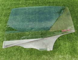 Стекло двери задней левой для MAZDA 3 (BK) 2003-2009  запчасти бу