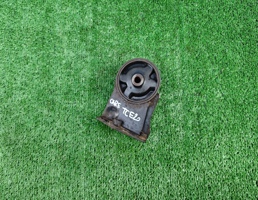 Опора двигателя передняя для TOYOTA CARINA E 1992-1997  запчасти бу