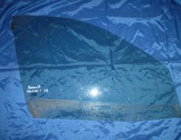 Стекло двери передней правой для RENAULT MEGAN 1999-2002  запчасти бу