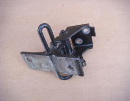 Петля двери передней правой (нижняя) для AUDI A8 (D2) 1994-2003  запчасти бу