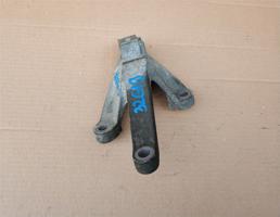 Кронштейн опоры КПП для FORD C-MAX 2003-2007  запчасти бу