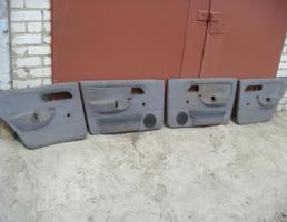 Обшивка двери (комплект) для FORD SIERRA 1987-1993  запчасти бу