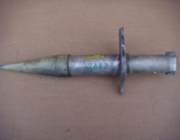 Кронштейн усилителя переднего бампера для AUDI A8 (D2) 1994-2003  запчасти бу