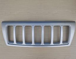 Решетка радиатора для JEEP GRAND CHEROKEE (WJ) 1999-2004  запчасти бу