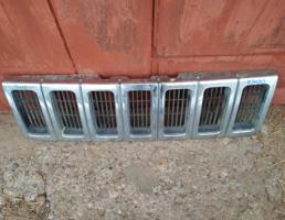 Решетка радиатора для JEEP GRAND CHEROKEE (ZJ) 1993-1998  запчасти бу