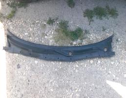 Накладка стеклоочистителя (жабо) для NISSAN MAXIMA (A33) 1999-2006  запчасти бу